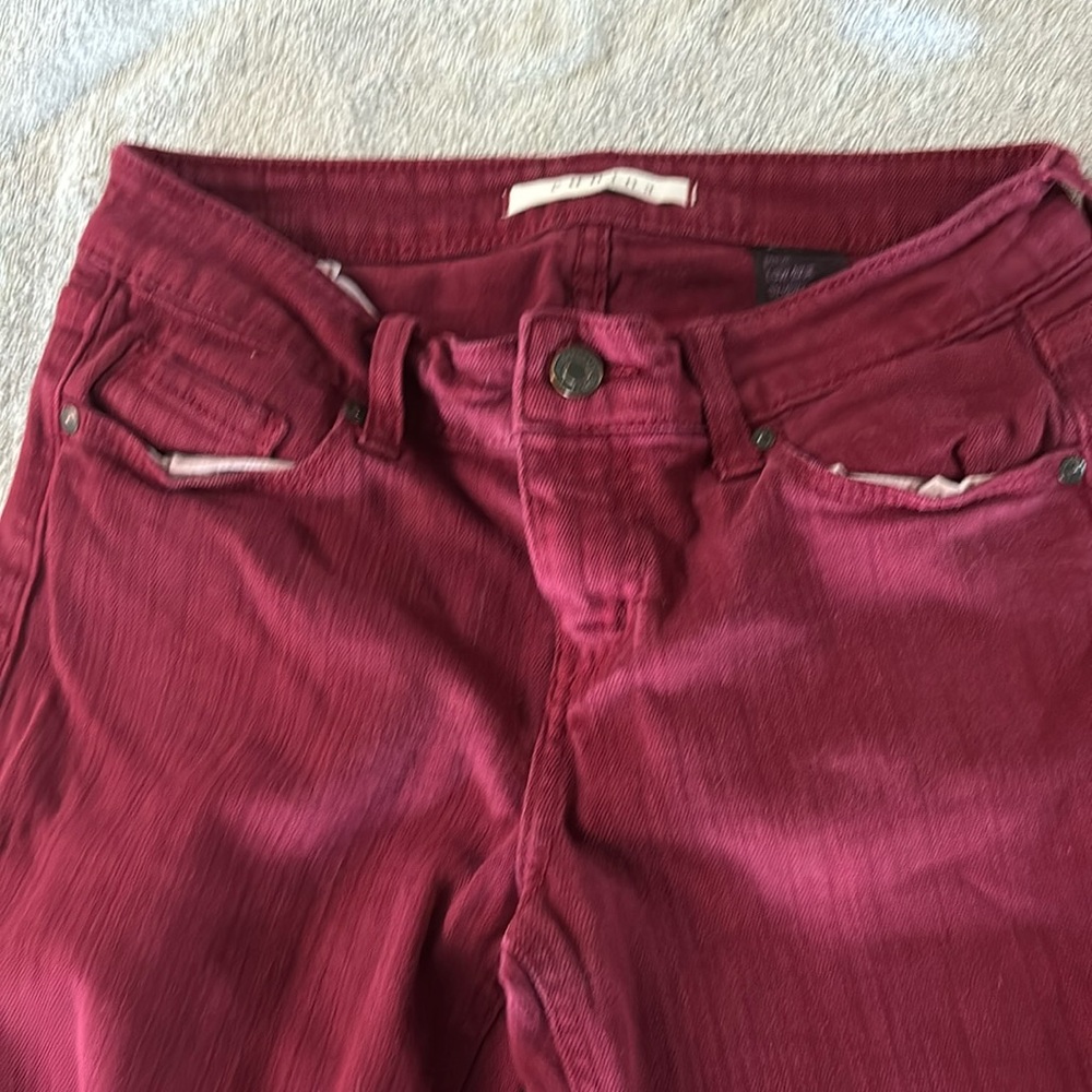 Eunina red pants